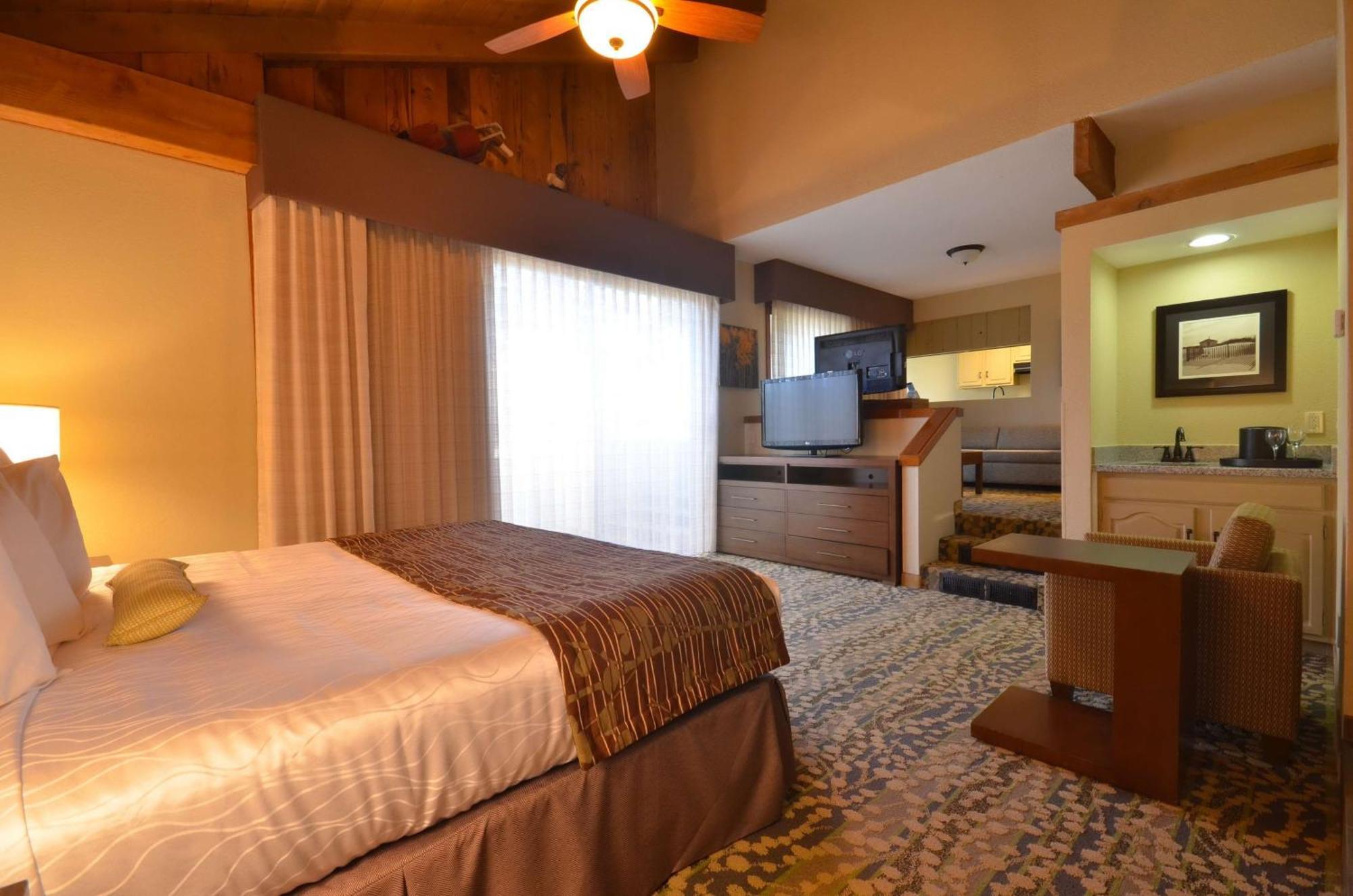 Best Western The Inn & Suites פסיפיק גרוב מראה חיצוני תמונה